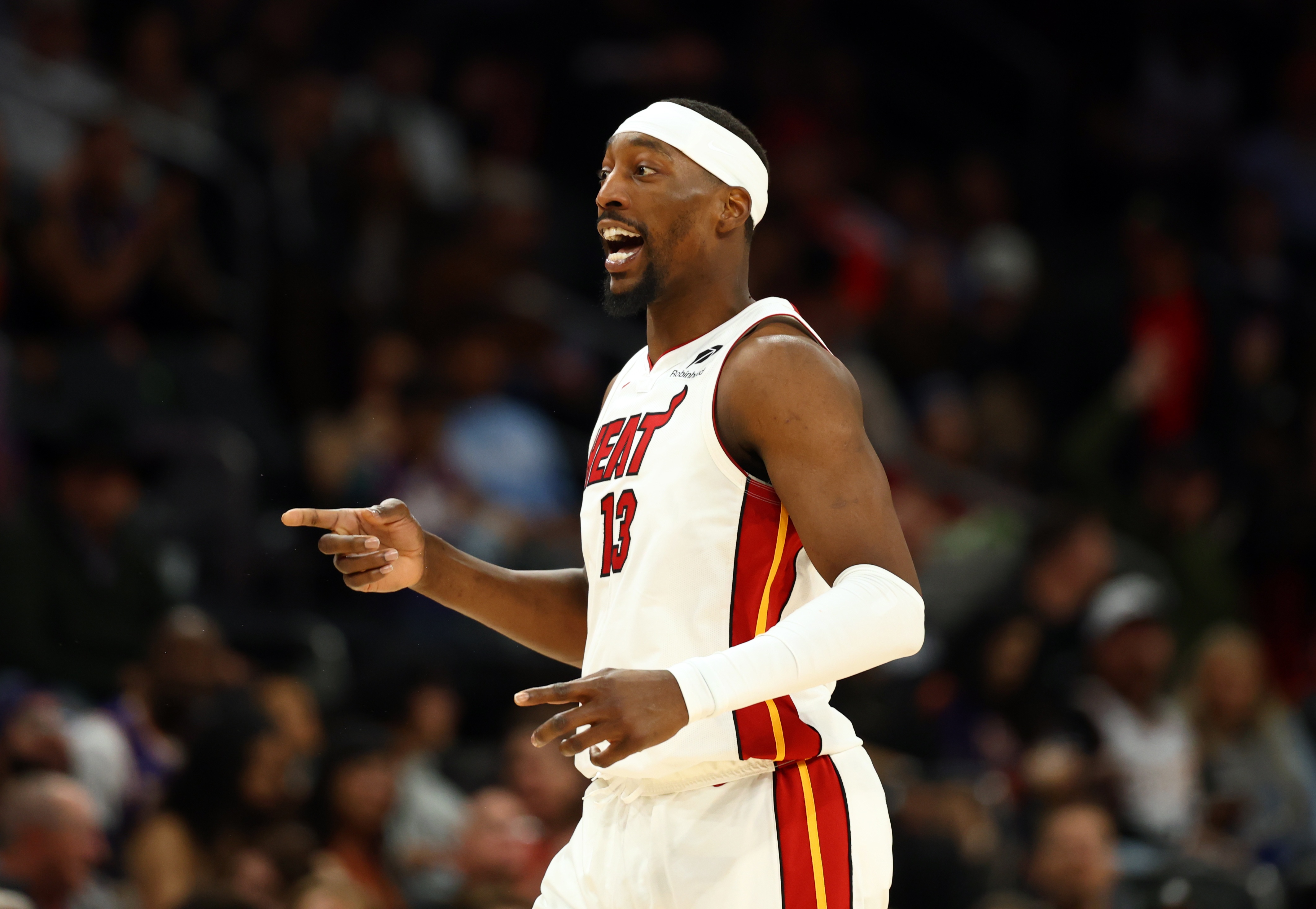 华体app官网登录入口-斯波：我们主打了阿德巴约韦尔的双塔组合 他们在联防里表现很棒